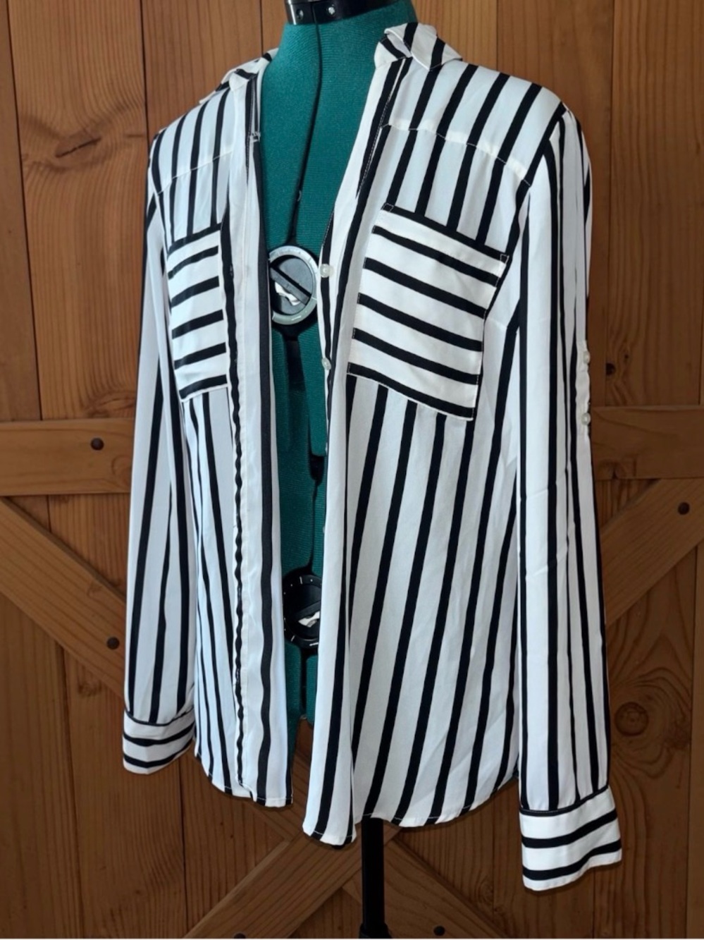 Express Portofino Black White Striped Button Up Blouse Shirt Medium - Picture 5 of 10